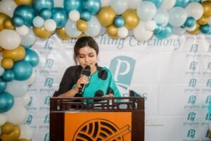 Professional anchor of events